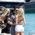  Matthew Bellamy et sa nouvelle compagne Elle Evans arrivent au Club 55 &agrave; Saint Tropez le 15 juillet 2015. 