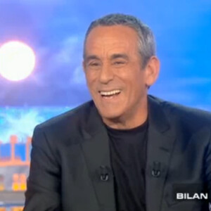 Thierry Ardisson présente SLT Summer 2015 sur Canal+, le samedi 18 juillet 2015.