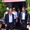 Nicolas Sarkozy avec sa femme Carla et le député maire de Nice, Christian Estrosi sont dans les rues de Nice après avoir déjeuné au restaurant "La Petite Maison" et avant de rencontrer les élus et les militants du parti Les Républicains au jardin Albert 1er le 19 juillet 2015.