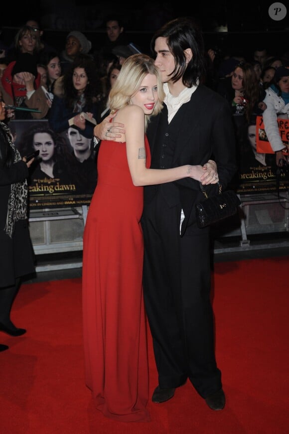 Peaches Geldof et son mari Tom Cohen à l'avant-première du film Twilight "Breaking Dawn 2" à Londres, le 14 novembre 2012.