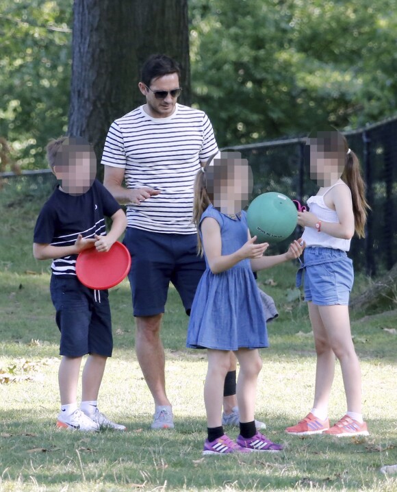 Exclusif - Frank Lampard et ses filles Luna et Isla à Central Park à New York, le 10 juillet 2015