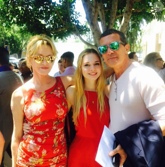 Melanie Griffith et Antonio Banderas se retrouvent à Los Angeles pour la remise de diplôme de leur fille Stella à Los Angeles le 8 juin 2015.