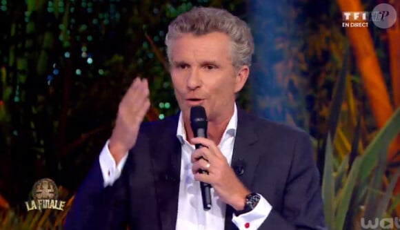 Denis Brogniart, sur le plateau de la finale de Koh-Lanta 2015 sur TF1, le vendredi 24 juillet 2015.