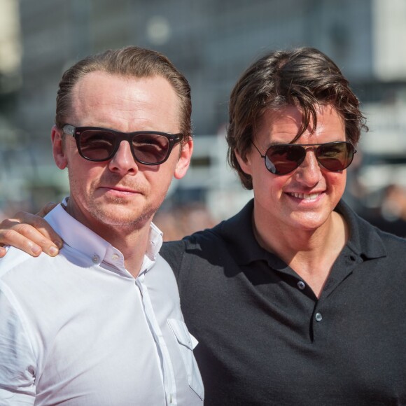 Simon Pegg et Tom Cruise - Première du film "Mission Impossible - Rogue Nation" à Vienne en Autriche le 23 juillet 2015.
