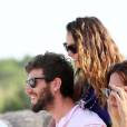 L'actrice Nina Dobrev et son nouveau compagnon Austin Stowell sur la plage à Saint-Tropez le 24 juillet 2015.