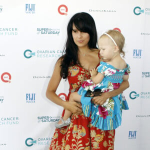 Hilaria Thomas et sa fille Carmen Baldwin - People à l'événement caritatif "Ovarian Cancer Research Fund's Super Saturday" à Water Mill le 25 juillet 2015.