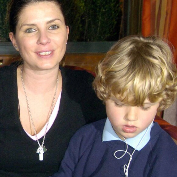 Sadie Frost, son fils Rafferty à Londres le 25 janvier 2005.