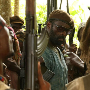 Idris Elba dans Beasts of No Nation.