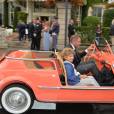 Lapo Elkann et guests en Fiat - Sorties des invités de l'hôtel Borromeo à Stresa pour se rendre au mariage religieux de Pierre Casiraghi et Beatrice Borromeo sur les Iles Borromées, sur le Lac Majeur, le 1er août 2015.