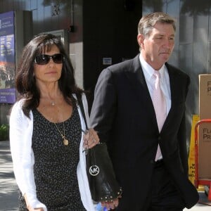 Les parents de Britney Spears, Lynne et Jamie, arrivent au tribunal de Los Angeles. L'ancien manager Sam Lufti reclame des honoraires de gestion qu'il n'aurait pas percus, accuse le pere de la chanteuse d'agression et la mere de diffamation dans un livre. Le 23 octobre 2012