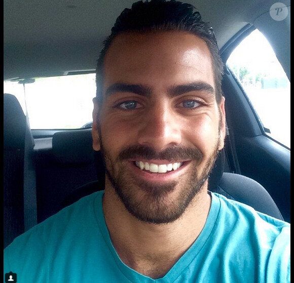 Nyle DiMarco a ajouté une photo de lui sur son compte Instagram. Il est le premier candidat sourd à participer à l'émission America's Next Top Model mais vu sa plastique de rêve, il a toutes ses chances pour remporter la compétition.