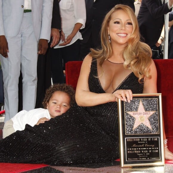 Mariah Carey et son fils Moroccan Cannon - Mariah Carey reçoit son étoile sur le Walk of Fame à Hollywood, le 5 août 2015.  