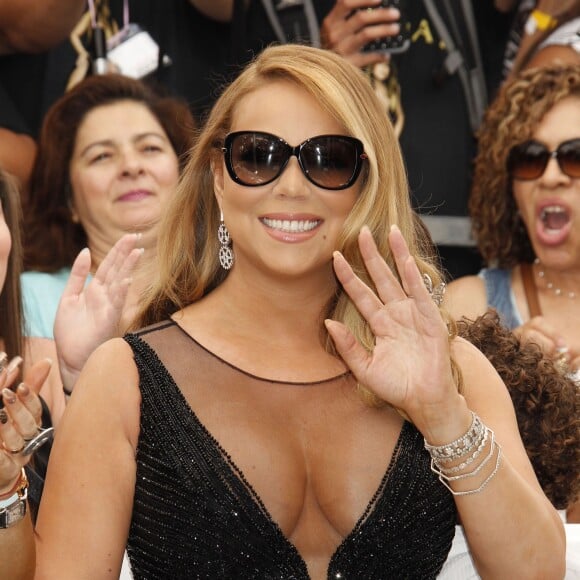 Mariah Carey - Mariah Carey reçoit son étoile sur le Walk of Fame à Hollywood, le 5 août 2015.  