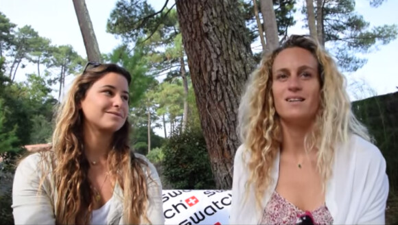 La surfeuse française Johanne Defay et Justine Dupont - 2014