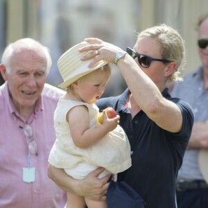 Zara Phillips-Tindall et sa fille Mia au Festival of British Eventing à Gatcombe Park le 8 août 2015.