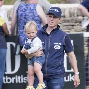 Zara Phillips (Tindall) et sa fille Mia Tindall au Festival of British Eventing à Gatcombe Park le 7 août 2015.