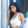 Kylie Jenner quitte un studio à Van Nuys, Los Angeles, le 27 juillet 2015.