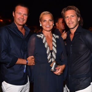 Simona Ventura, son compagnon Gero Carraro et le prince Emmanuel-Philibert de Savoie - Soirée d'anniversaire "Love" pour les 63 ans de Fawaz Gruosi à l'hôtel Cala di Volpe à Porto Cervo, le 9 août 2015. 