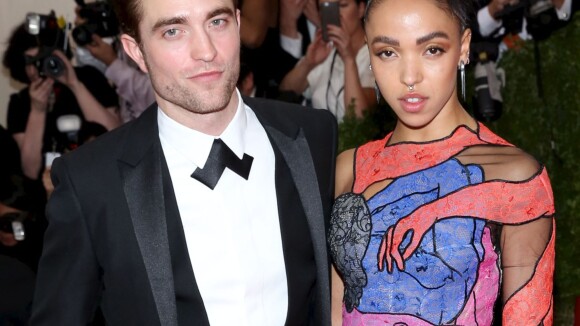 FKA twigs évoque son mariage avec Robert Pattinson