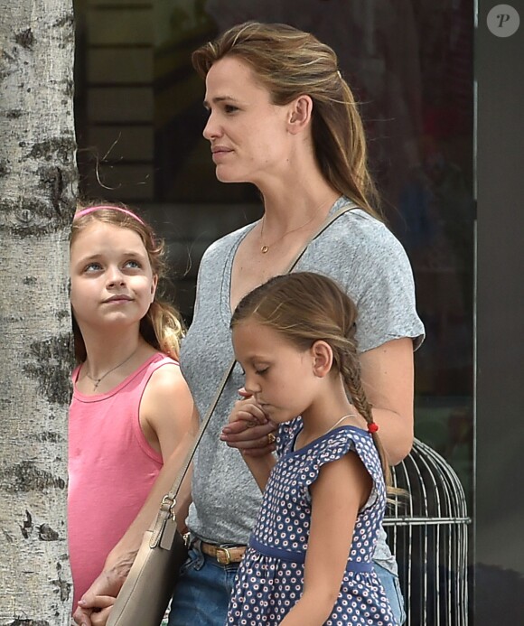 Jennifer Garner continue le tournage du film "Miracles From Heaven" à Atlanta, le 11 août 2015.