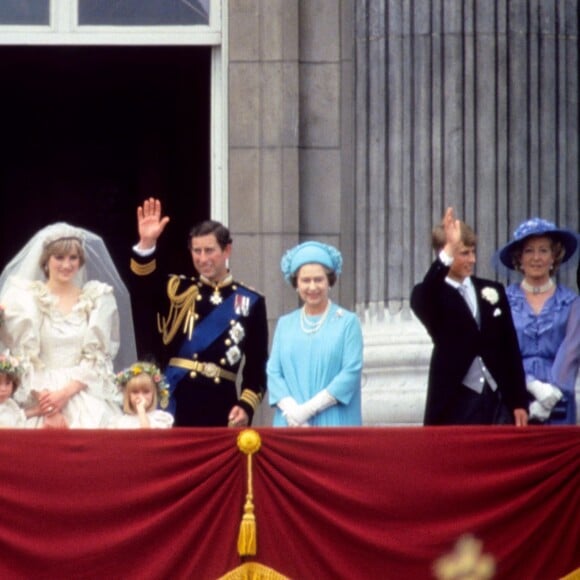 Image du mariage du prince Charles et de Lady Diana Spencer le 29 juillet 1981 à Londres.