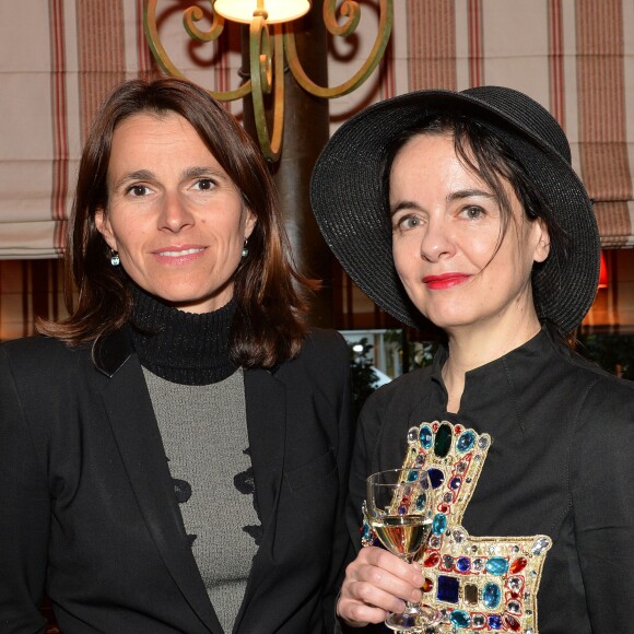 Amélie Nothomb et Aurélie Filippetti - Prix de la Closerie des Lilas 2015 à Paris, le 8 avril 2015.