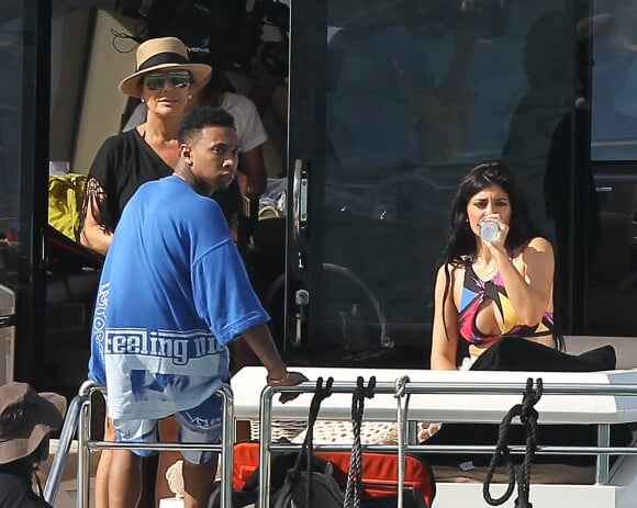Kris Jenner, Kylie et Tyga en bateau à Saint-Barthélemy, le 19 août 2015.