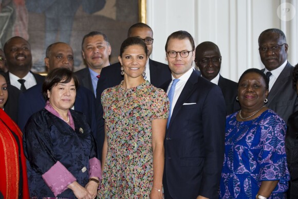 La princesse Victoria et le prince Daniel de Suède reçoivent en audience les ambassadeurs de l'Organisation des Nations unies (ONU) au palais royal à Stockholm, le 17 août 2015.