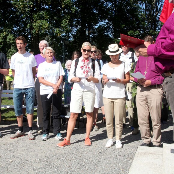 La princesse Victoria de Suède et la princesse Mette-Marit de Norvège ont pris part au Pèlerinage du Climat entre Halden (Norvège) et Stromstad (Suède) le 22 août 2015, manifestation en lien avec la Conférence de l'ONU sur les changements climatiques à Paris en fin d'année.