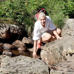 La princesse Mette-Marit a recueilli de l'eau de la cascade Älgafallet/Elgåfossen pour la remettre, comme témoin, à Victoria de Suède. La princesse Victoria de Suède et la princesse Mette-Marit de Norvège ont pris part au Pèlerinage du Climat entre Halden (Norvège) et Stromstad (Suède) le 22 août 2015, manifestation en lien avec la Conférence de l'ONU sur les changements climatiques à Paris en fin d'année.