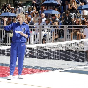 Tommy Hilfiger, Rafael Nadal et Jane Lynch - Lancement de la ligne de vêtements "Tommy x Nadal" à New York le 25 août 2015 pendant le tournoi des célébrités de Bryant Park. Rafael Nadal et Tommy Hilfiger lancent une ligne de sous-vêtements, de vêtements sur-mesure et un parfum "TH Bold". 