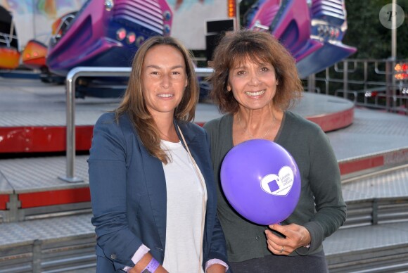 Vanessa Demouy et Stéphanie Fugain - Soirée pour l'association de Laurette Fugain à l'occasion de l'ouverture de la Fête à Neu-Neu au bois de Boulogne le 28 août 2015.