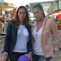 Vanessa Demouy et Elisa Tovati : Motivées et ravissantes pour la fête à Neu-Neu