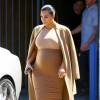 Kim Kardashian, enceinte, quitte un studio de tournage à Van Nuys. Los Angeles, le 31 août 2015.