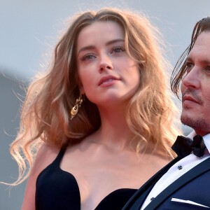 Johnny Depp (R) et Amber Heard - Première de 'Black Mass' lors du 72e Festival International du Film de Venice en Italie le 4 septembre 2015