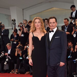 Amber Heard et Johnny Depp - Première de 'Black Mass' lors du 72e Festival International du Film de Venice en Italie le 4 septembre 2015