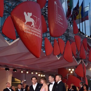 Johnny Depp, Dakota Johnson, Scott Cooper et Joel Edgerton  - Première de 'Black Mass' lors du 72e Festival International du Film de Venice en Italie le 4 septembre 2015