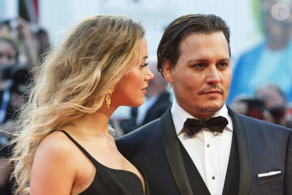 Amber Heard accompagnait son mari Johnny Depp à la 72e Mostra de Venise le 4 septembre 2015 pour la présentation de son film Black Mass.