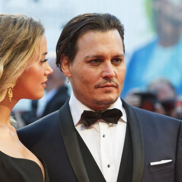 Amber Heard accompagnait son mari Johnny Depp à la 72e Mostra de Venise le 4 septembre 2015 pour la présentation de son film Black Mass.