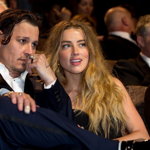 Johnny Depp et Amber Heard lors de la première de Black Mass lors du 72e Festival du film à Venise, le 4 septembre 2015