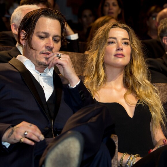 Johnny Depp et Amber Heard lors de la première de Black Mass lors du 72e Festival du film à Venise, le 4 septembre 2015