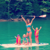 Nicole Scherzinger trop sexy sur son paddle / photo postée sur le compte Instagram de la chanteuse américaine.