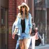 Nicole Scherzinger se rend chez le médecin avec un mytérieux inconnu à Beverly Hills, le 29 juillet 2015.