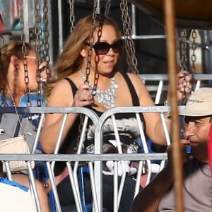 Mariah Carey passe la journée avec ses enfants Monroe et Moroccan dans un parc d'attractions à Malibu, le 7 septembre 2015