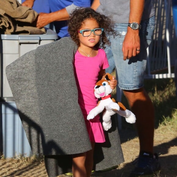 Mariah Carey passe la journée avec ses enfants Monroe et Moroccan dans un parc d'attraction à Malibu, le 7 septembre 2015