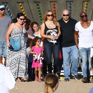 Mariah Carey passe la journée avec ses enfants Monroe et Moroccan dans un parc d'attraction à Malibu, le 7 septembre 2015