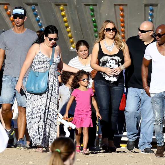 Mariah Carey passe la journée avec ses enfants Monroe et Moroccan dans un parc d'attraction à Malibu, le 7 septembre 2015