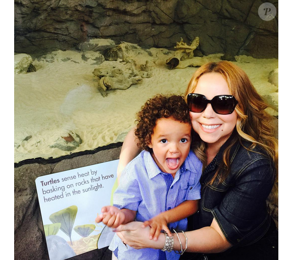 Mariah Carey et son fils Moroccan au zoo / photo postée sur le compte Instagram de la chanteuse américaine.