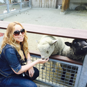 Mariah Carey au zoo / photo postée sur le compte Instagram de la chanteuse américaine.