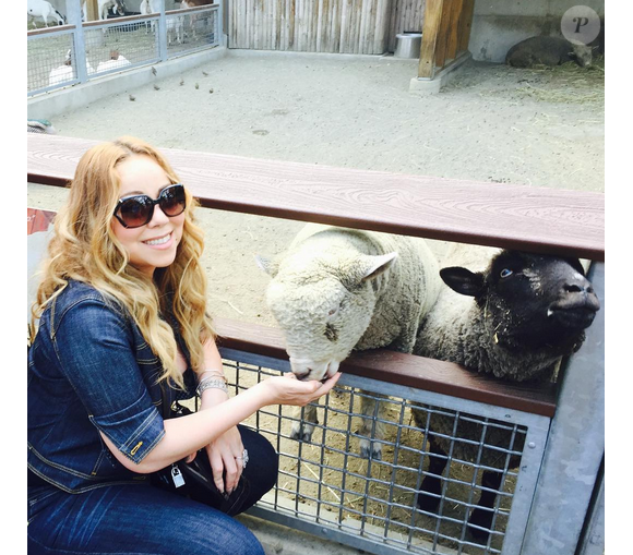 Mariah Carey au zoo / photo postée sur le compte Instagram de la chanteuse américaine.